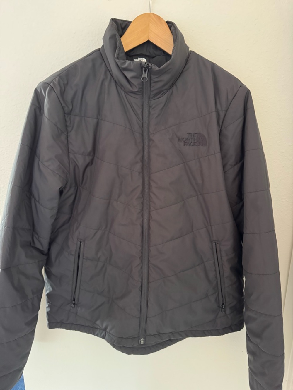 North Face Puffer Jacket - Medium